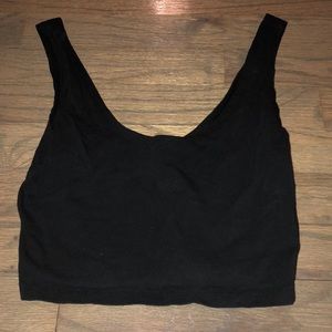 FOREVER 21 BLACK CROP TOP